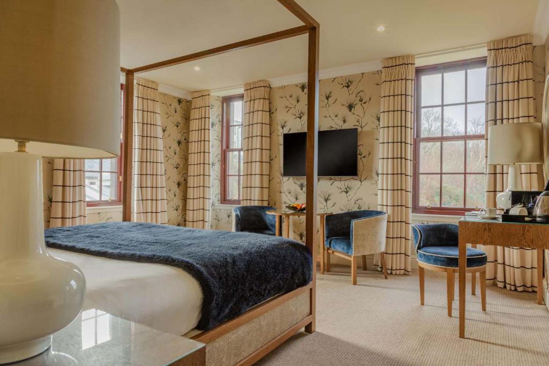 Residence Four Poster Suite