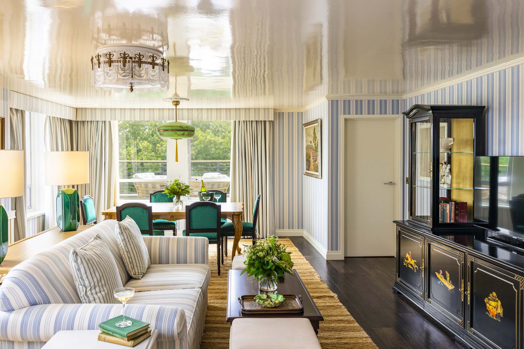Penthouse Suite