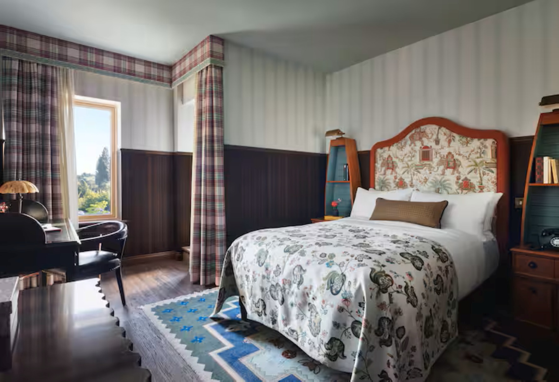 Premium King Graduate Room
