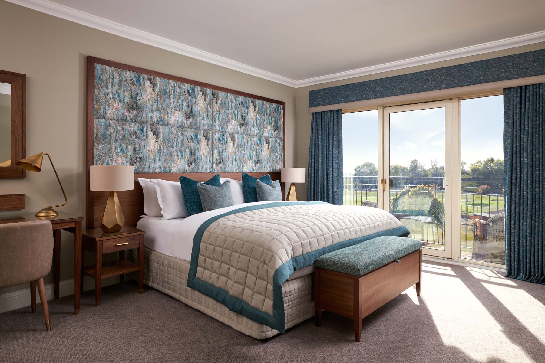 Deluxe Suite